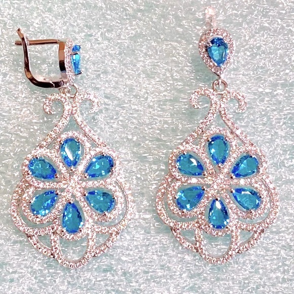Luxury Swiss Blue Topaz Earrings - Picture 2 of 4